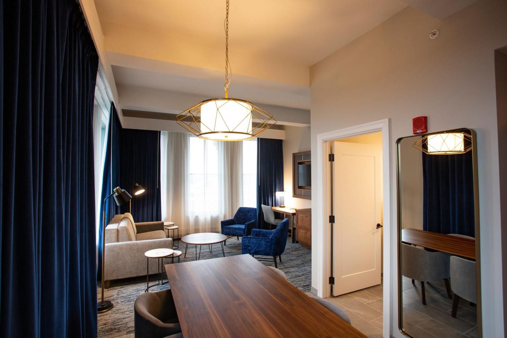 Blu-Tique, Akron, A Tribute Portfolio Hotel エクステリア 写真